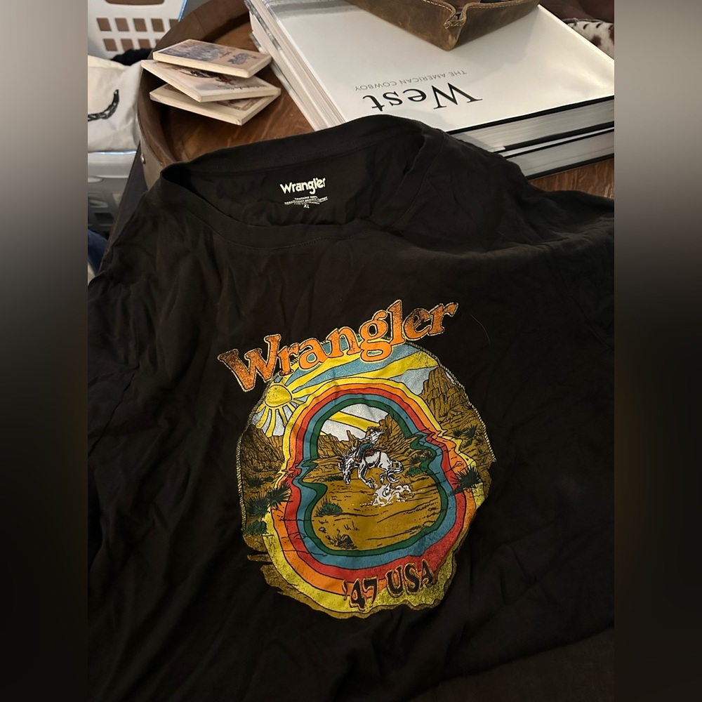 Wrangler graphic tee size xl